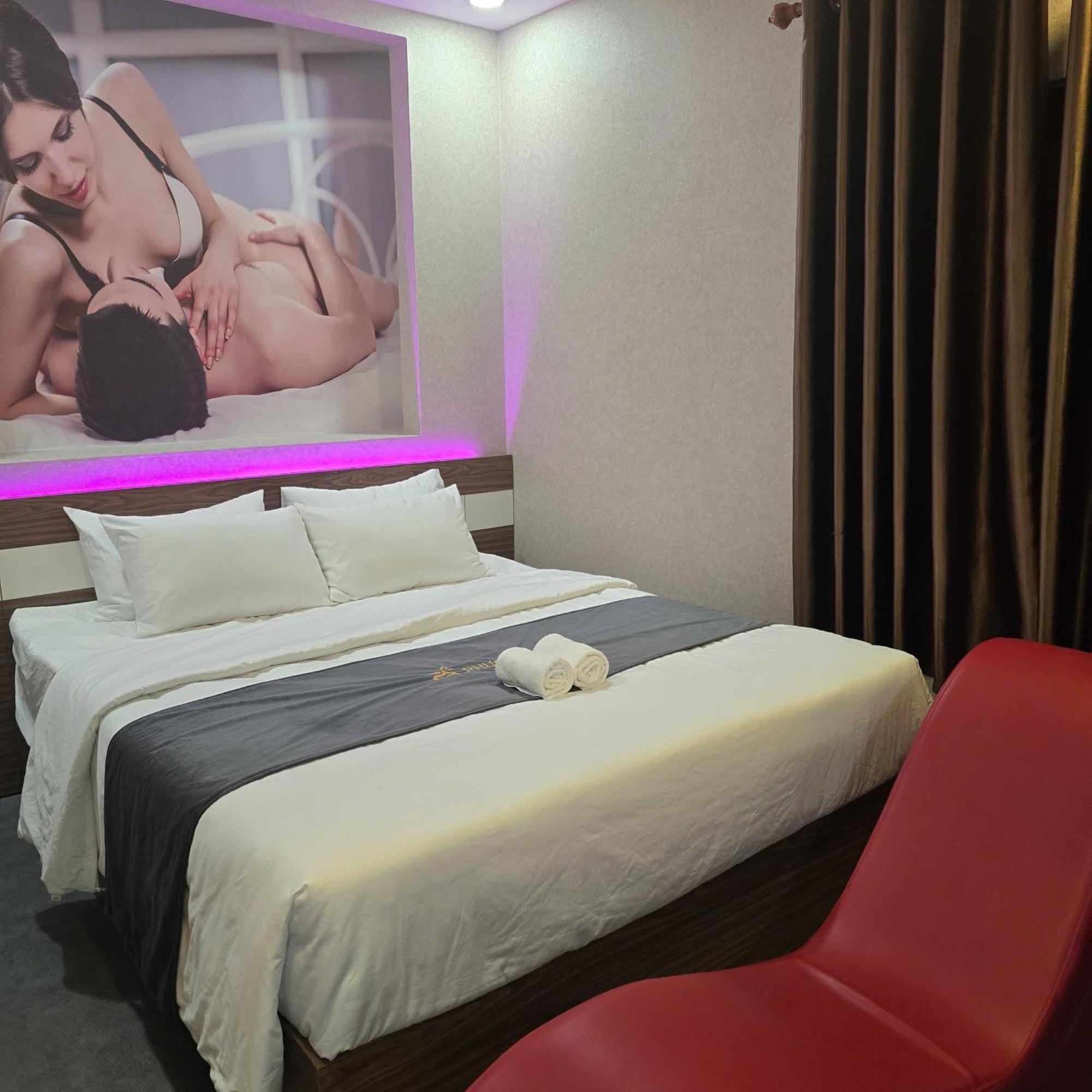 Phuong Anh Hotel Dĩ An Extérieur photo
