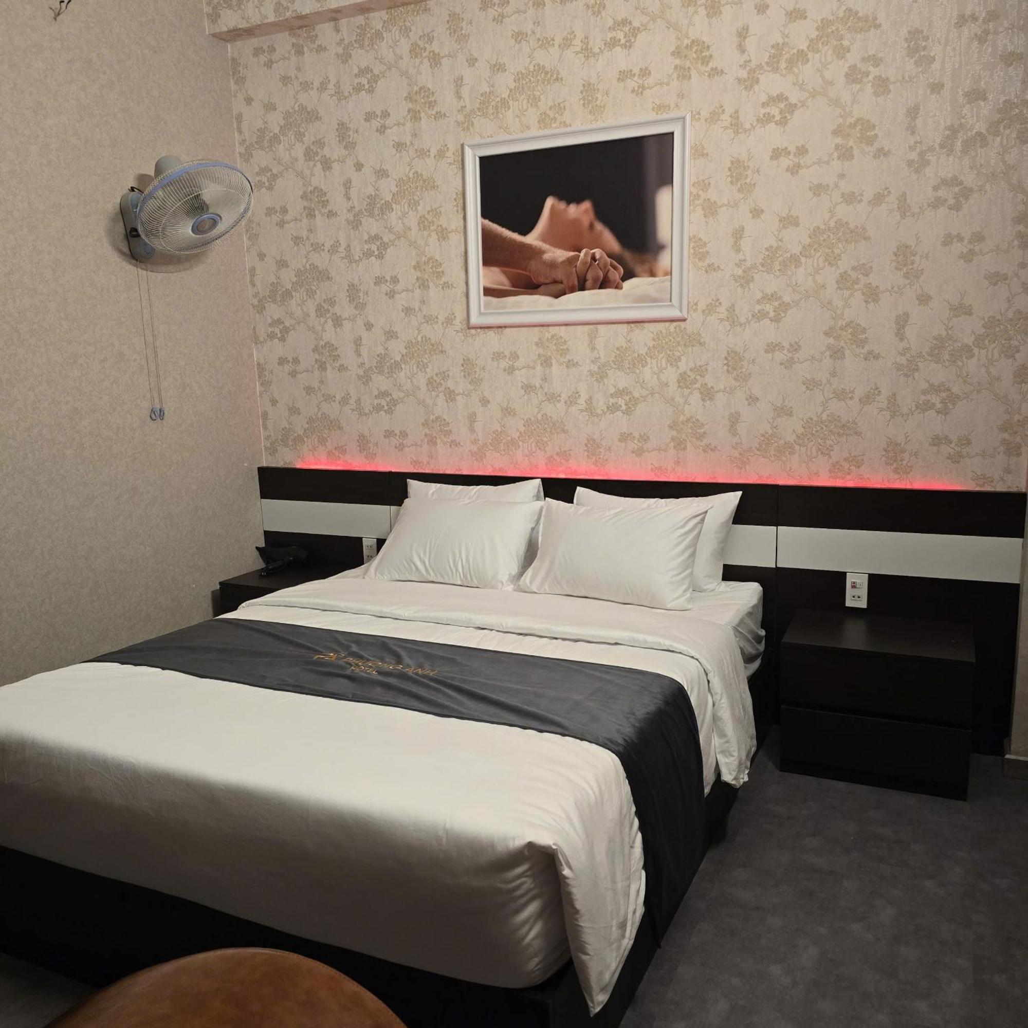 Phuong Anh Hotel Dĩ An Extérieur photo